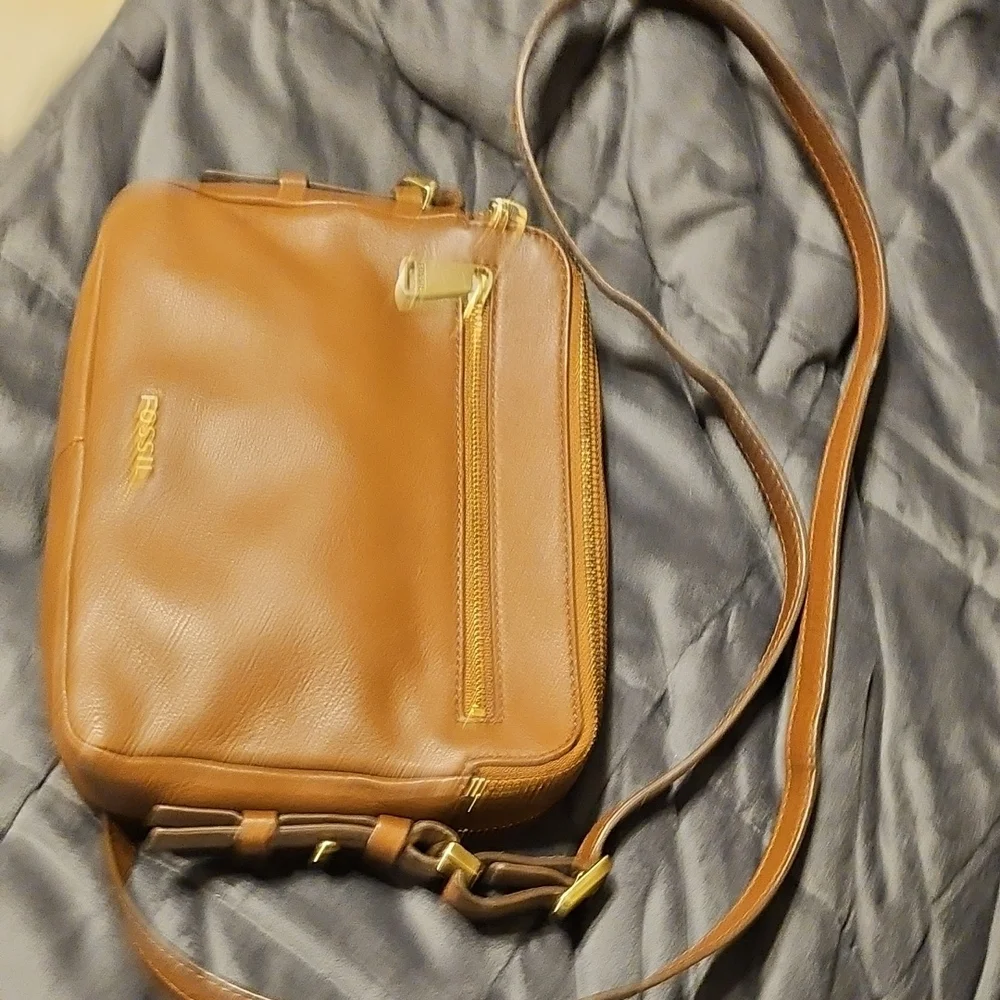 Fossil Women's Tan Leather Crossbody Bag - Picture 8 of 10